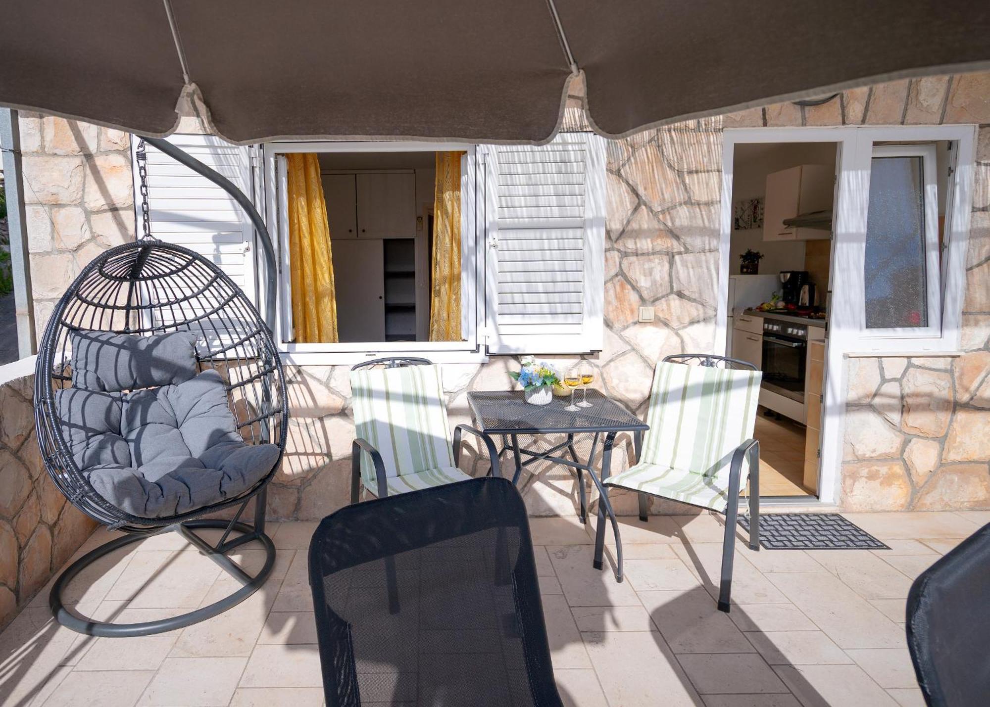 Apartments Lucic Hvar Town Exterior photo